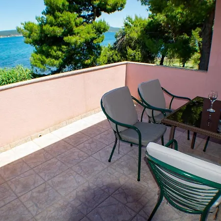 Utiha Appartement Neviđane